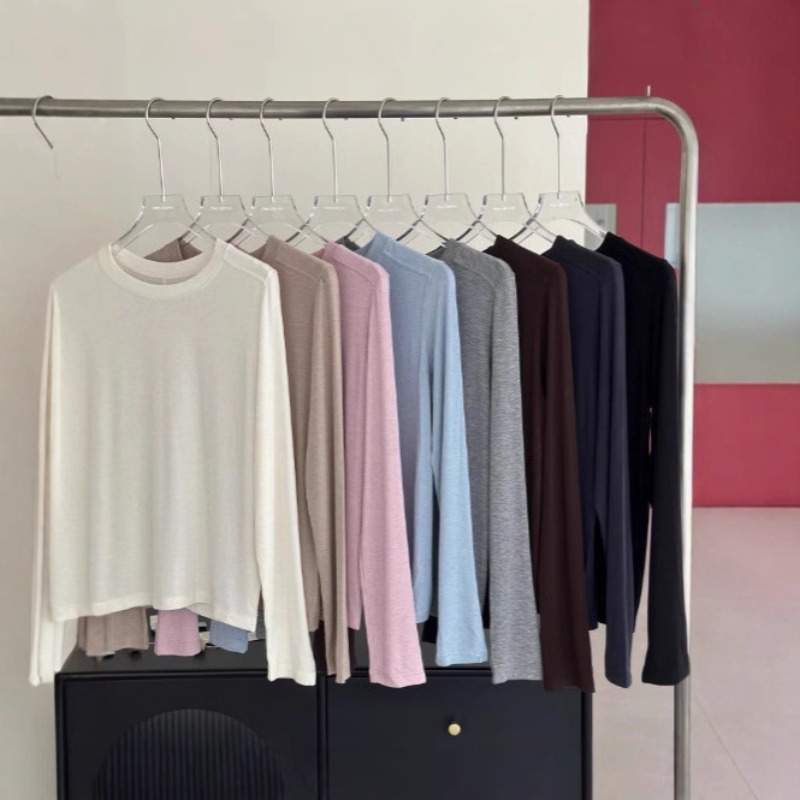 Wallpaper - Maglione Base in Lana Tencel a
