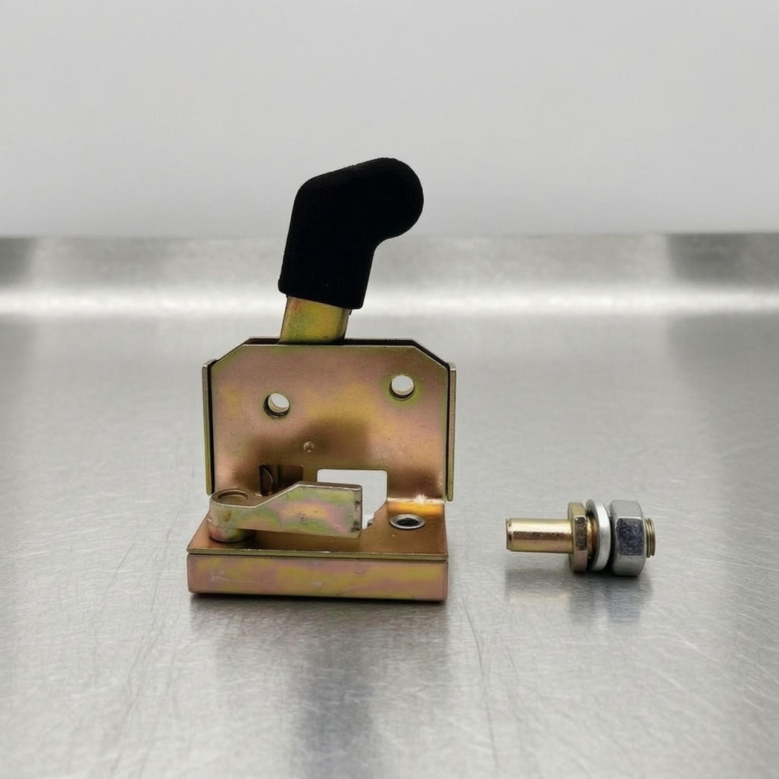 Chiusura meccanica per pannell - Door Handle recensione e prezzo